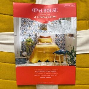 Opalhouse Mustard Scalloped Edge Quilt